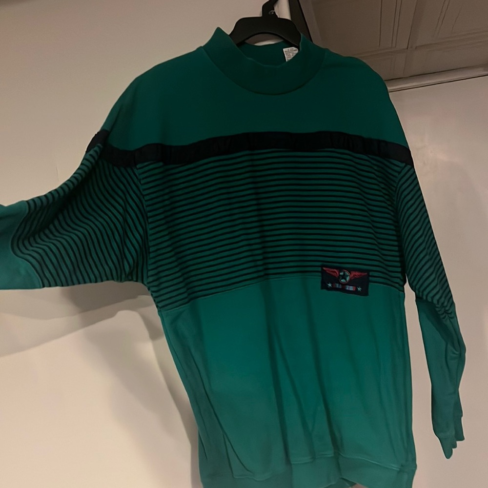 Vintage green turtle neck